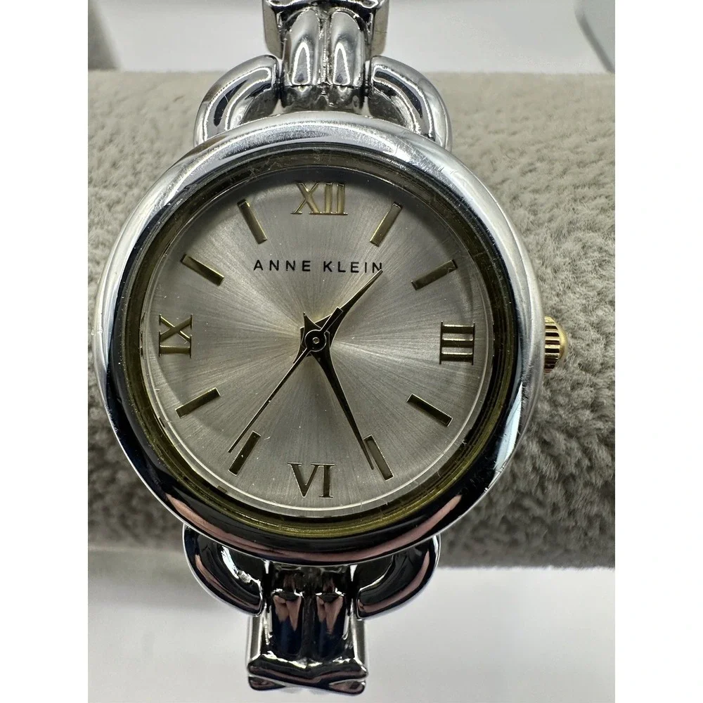 Anne Klein Watch‎ Women Silver Tone Round Silver Dial 25MM New Battery 6.5